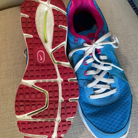 Nike Lunerlon Running Shoes - Picture 3 of 3